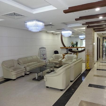 La Hospin Hotel Rājahmundry Room photo